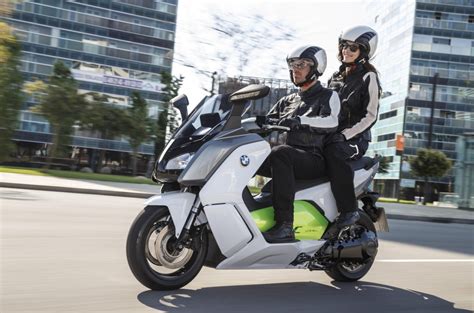 Bmw C Evolution Electric Scooter Review An Owners Story Move Electric