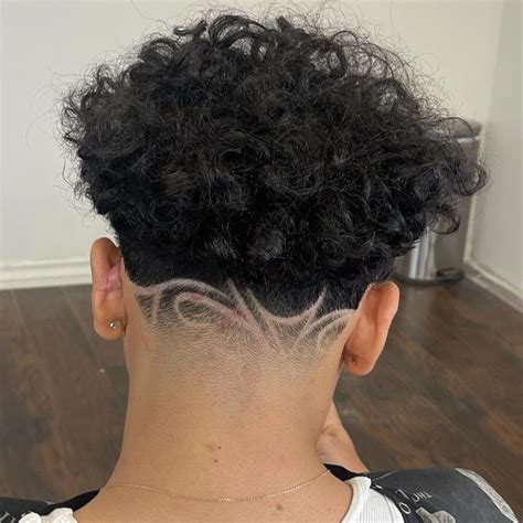 Pin By Ra On Hair Fade Haircut Designs Taper Fade Curly Hair Fade