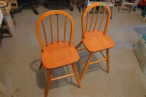 Wooden Kids Chairs (2) - Bodnarus Auctioneering