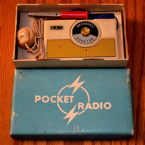 Vintage Pet Germanium Crystal Pocket Radio Am Band Made Flickr