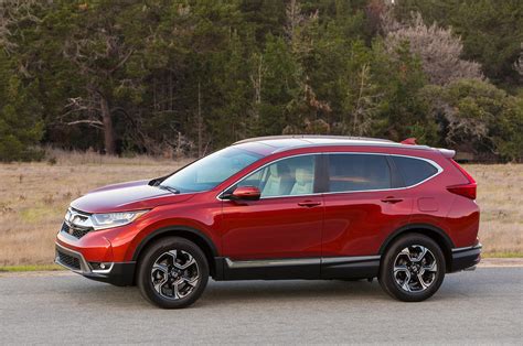 The 2018 was redesigned, and the feedback was very positive. 2018 Honda CR-V Reviews - Research CR-V Prices & Specs ...