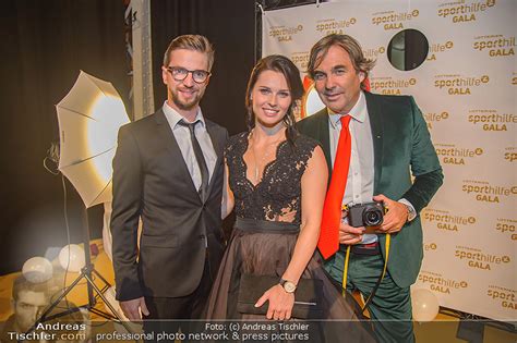 Liebe im bauch, schreibt anna veith am montagvormittag auf instagram und teilt zwei ganz besondere fotos. Sporthilfe Sportler des Jahres Gala - Marx Halle - Mi 31 ...
