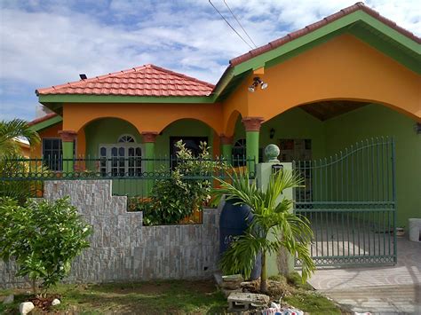 My Brothers Beautiful Jamaican Home Caribbean Homes Caribbean Style Classic House Exterior
