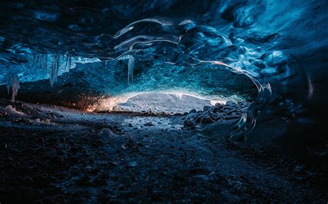Download Wallpaper 3840x2400 Cave Ice Stones Frozen Glacier 4k