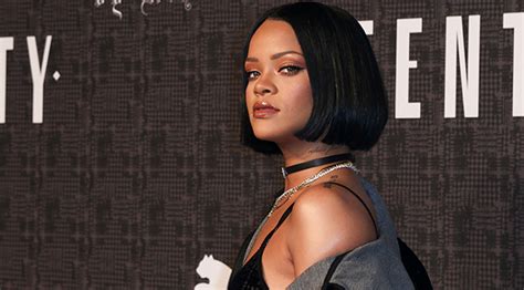 Snapchats Stock Plunges After Rihanna Accuses It Of Promoting Domestic