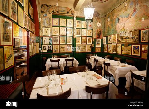 Traditionelles Italienisches Restaurant Mailand Lombardei Italien