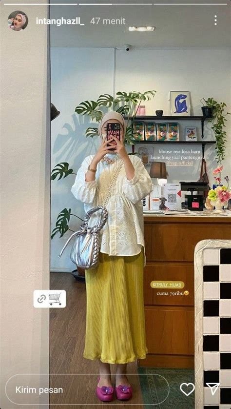 Pin Oleh Ayu Ambar Di Outfits Inspirasi Fashion Hijab Casual Hijab Outfit Gaya Model Pakaian