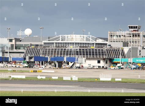 Dublin Airport Terminal Stock Photo Alamy