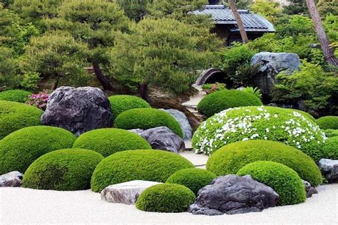 A visual guide to elements and design.in it, keane walks us through 100 of these spaces, including over 400 photographs with brief observations about the featured gardens. #JapaneseGardenDesignboulders | Japanese garden, Japanese garden plants, Modern japanese garden
