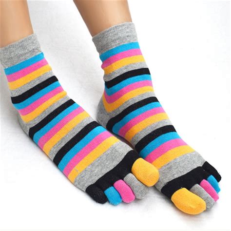1 Pair Novelty Rainbow Colorful Womens Girl Color Stripes Five Finger Toe Socks Breathable