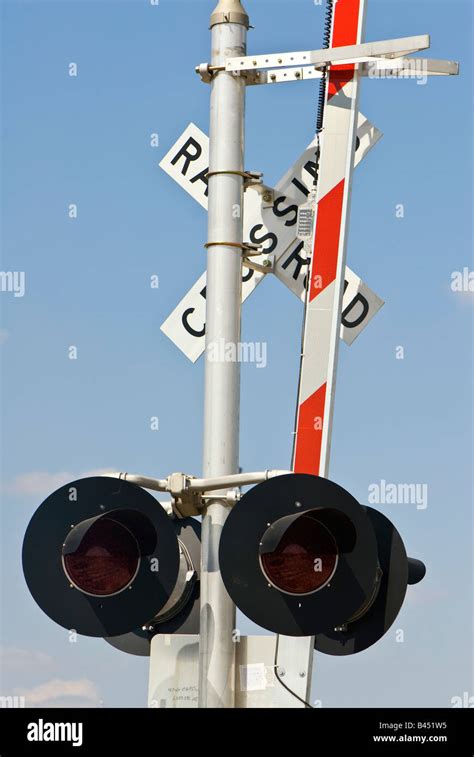 Train Railroad Crossing Lights Stock Photo 19780241 Alamy