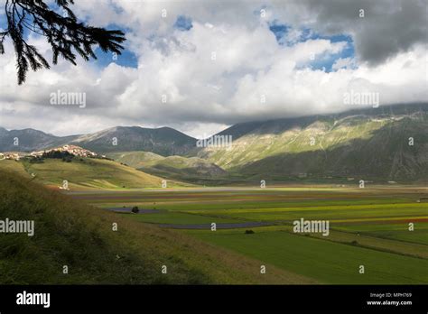 Castelluccio Village Hi Res Stock Photography And Images Alamy