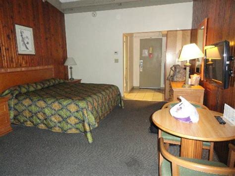 We did not find results for: Entrance area to lodge - Picture of Jenny Wiley State ...