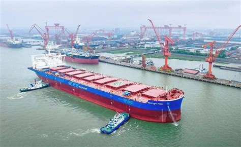 Eps To Take Delivery Of Second Lng Powered Newcastlemax Bulker In China
