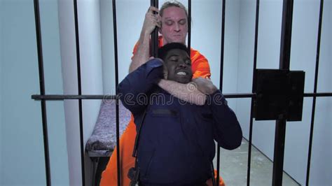 Prisoner Strangles Prison Employee Takes Keys And Opens Prison Cell