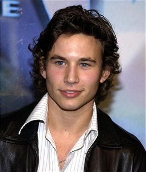 Jonathan taylor thomas is a popular 90s heartthrob that has donned the walls of many youngsters. Are Jonathan Taylor Thomas and Natalie Wright married? Is ...