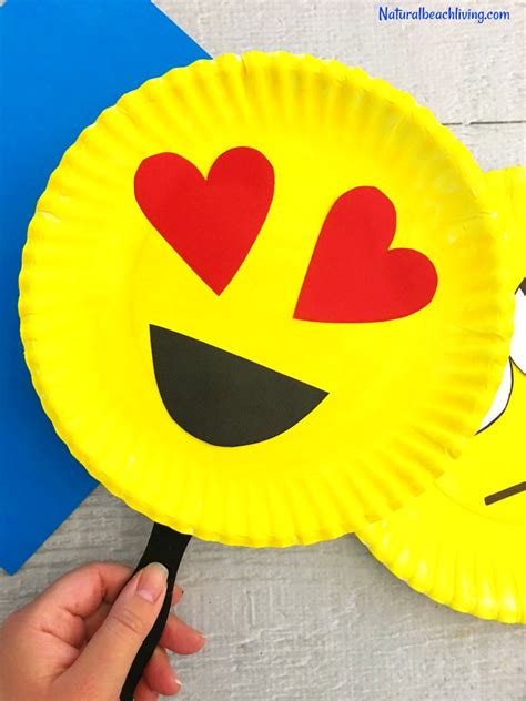 Super Cute Emoji Paper Plate Craft Emotions Theme Party Prop