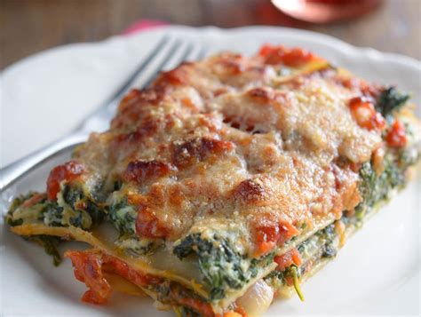 Lasagne épinards tomates un bon plat familial gourmand tres simple à