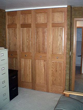 There's a variety of finishes from which to select, including wood veneer, rustic, single, mahogany, oak veneer. bifold closet doors style 3 - Amish Custom Furniture