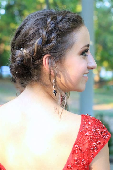 Rope Twist Updo Homecoming Hairstyles Cute Girls