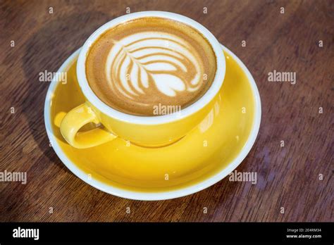 Latte art on coffee hi-res stock photography and images - Alamy