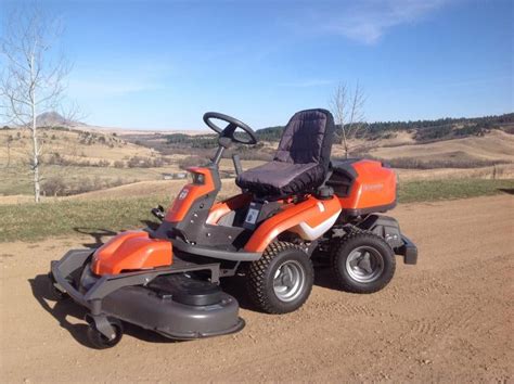 Husqvarna R322t Awd Articulated Rider Like New 115 Hrs 4500 Obo