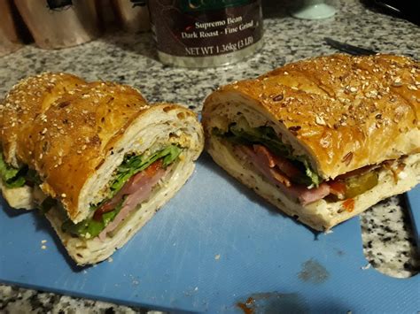 Mar 11, 2021 · ordered a ham and pastrami, and really appreciate how all the sandwiches are the same price. Just made a loaf of ham and swiss with spicy dills and a ...