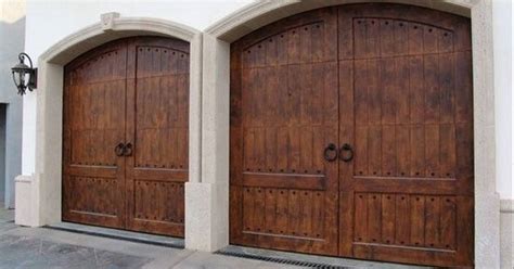 Just had 3 garage doors installed in northfield. Local company creates classy garage doors