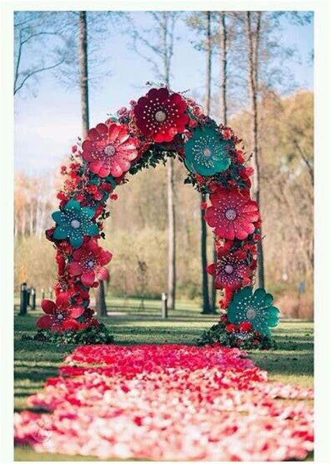 Wedding Paper Arch With Images Simple Wedding Flowers Wedding