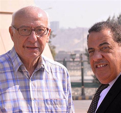 صمت صنّاع العمل يثير الحيرة حول استكمالهما نادين نسيب نجيم تتحدث عن مواصفات فارس أحلامها الذي تنتظره عباس النوري يتحدث عن مسلسله الجديد طبق الأصل والذي يحمل. تشييع جثمان والدة عباس أبو الحسن وسط حضور النجوم.. صور