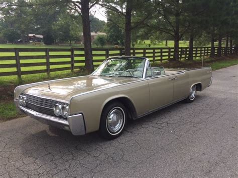 2y86h409352 check out this gorgeous 1962 lincoln continental convertible! Vintage 1962 Lincoln Continental Convertible. 79 k ...
