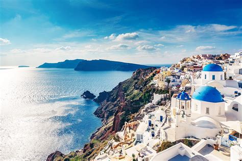 Santorini is famous for many many things such as the volcano, the caldera, the sunset and so on. Fotogaléria - Santorini - CK FISCHER