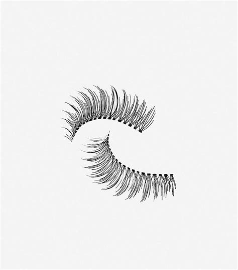 The Best Natural Looking False Eyelashes To Tide You Over Who What Wear