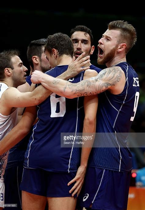 Pubblicheremo su tutte le squadre del campionato e sulla nazionale. Simone Giannelli #6 and Ivan Zaytsev #9 of Italy react ...