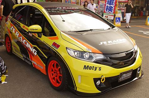 On this vlog, project gk5 (honda jazz gk5) gets a full exhaust, i reveal why i'm wearing a sling, and we get an exclusive interview with my dad talking. CHARIS AUTO | MODIFIKASI, BODY KIT DAN AKSESORIS MOBIL ...