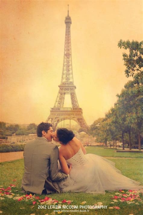 i do love you cute couple in love just married eiffel tower paris paris honeymoon