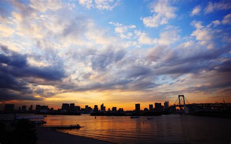 As they rise and fall, they may appear in infinite variations. Download Clouds Skyline Wallpaper 2560x1600 | Wallpoper ...