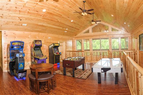 Such major gatlinburg sights as spurgeon church are also located nearby. FOXWOOD MANSION: 14 Bedroom Vacation Rental Gatlinburg TN ...