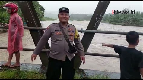 Sungai Way Semuong Meluap Puluhan Rumah Tergenang Anggota Polsek