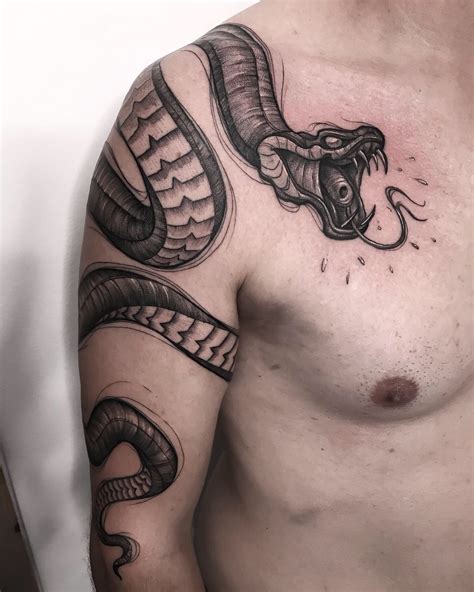 Tatuagem De Cobra Snake Tattoo 👉🏻 Instagram Damasiotattoo Chest