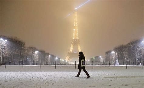 Snow Shuts Eiffel Tower As Winter Blast Hits France New Straits Times