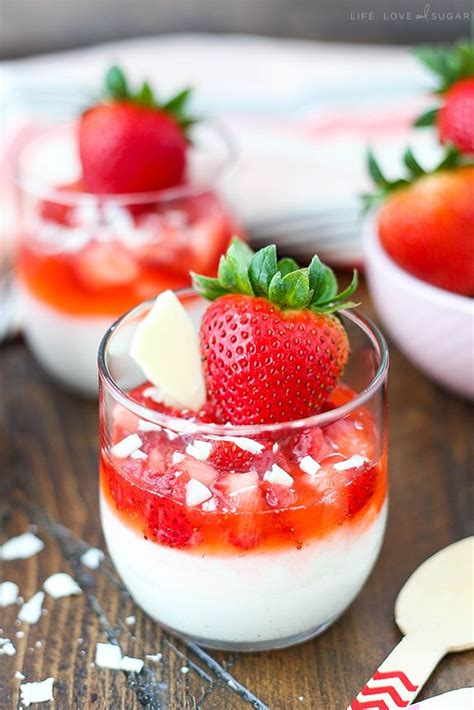 1 recipe white chocolate mouse, chilled. Strawberry White Chocolate Mousse Cups | Recipe ...