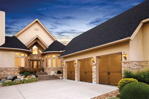 Kitsap garage door co არის მიმწოდებელი პროდუქცია და მომსახურება, როგორიცაა ავტო კარი. canyon-ridge-ultra-grain-medium - Kitsap Garage Door Co.