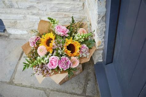 25 Best London Flower Delivery Services Petal Republic