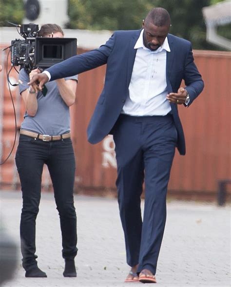 Idris Elba Tłumaczy Się Ze Zdjęcia Swojego Penisa Pudelek