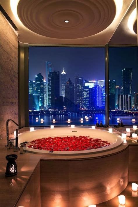 Our luxurious, romantic, adults only inn is conveniently located in the heart of the finger lakes region, between syracuse & rochester, on a quiet side street in the historic district. 47 Awesome Honeymoon Bathtubs Design Ideas To Try Asasp ...