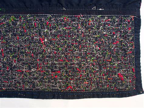 hmong-ethnic-embroidered-patch-the-language-of-cloth
