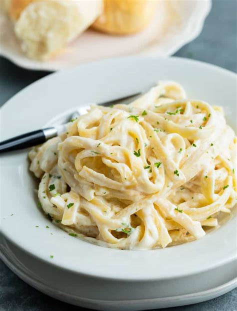 Olive Gardens Alfredo Sauce The Cozy Cook