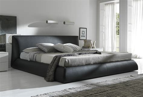 Baxton studio norwich linen modern platform bed with bench king light beige. Modern Black Upholstered Floor King Bed Frame With ...