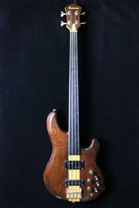 Ibanez Musician Bass Fretless De 1983 Guitare Collection Bass